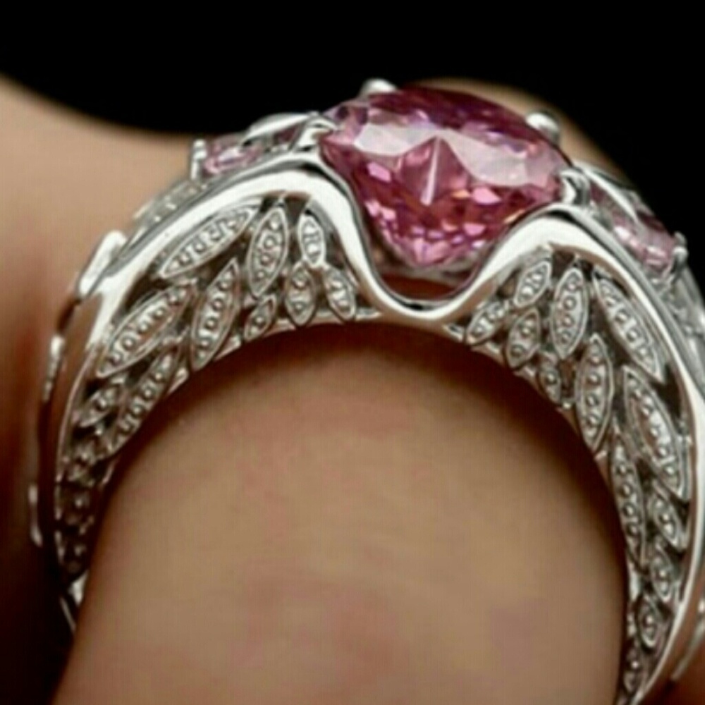 Size 6 women's pink gemstone ring